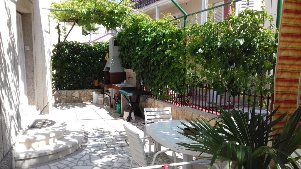 Apartments J&R Babara Biograd Na Moru Exterior photo